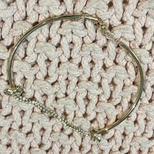 Elegant Gold Women's Necklace with Crystal Accents